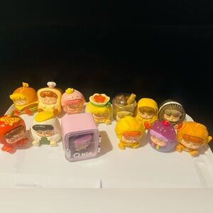 Q.Kid Street Snack Series Beans Mini with “Big Secret” included